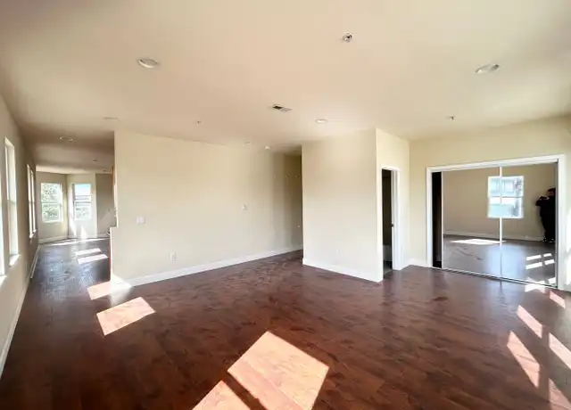 Property at 1746 16th St Unit 7, Oakland, CA, 94607, 2 beds, 1.5 baths, [object Object]