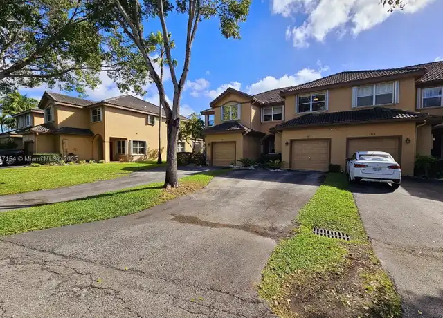Property at 1872 SW 53rd Ave, Plantation, FL, 33317, 3 beds, 2.5 baths, [object Object]