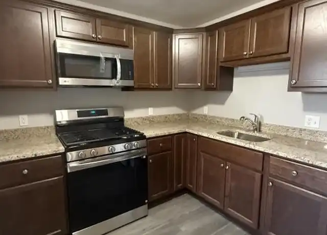 Property at 122 Plain St, Fall River, MA, 02723, 2 beds, 1 bath, [object Object]