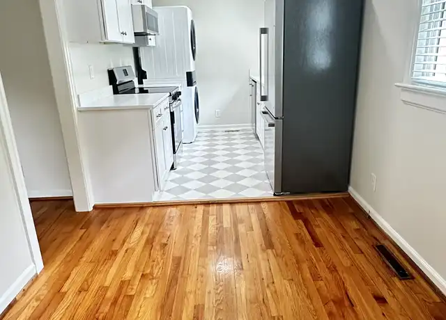 Property at 2207 Charlotte St, Durham, NC, 27705, 1 bed, 1 bath, [object Object]