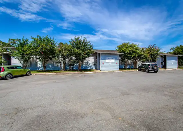 Property at 404 N Lincoln St, Cabot, AR, 72023, 2 beds, 1 bath, [object Object]