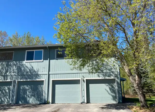 Property at 1907 Parkview Cir, Anchorage, AK, 99501, 3 beds, 2.5 baths, [object Object]