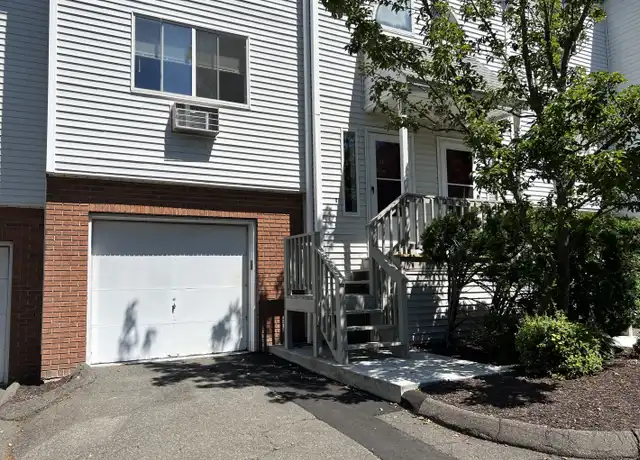 Property at 925 Oronoke Rd Unit 11E, Waterbury, CT, 06708, 2 beds, 1.5 baths, [object Object]