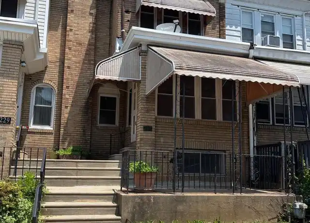 Property at 227 Wembly Rd, Upper Darby, PA, 19082, 3 beds, 1 bath, [object Object]