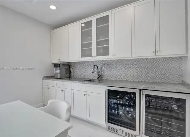 Property at 3881 NE 16th Ave, Oakland Park, FL, 33334, 4 beds, 2.5 baths, [object Object]