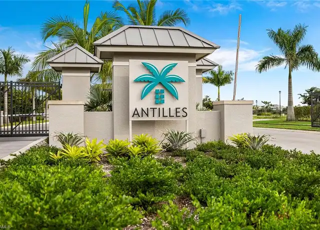 Property at 172 E Indies DR #101, Naples, FL, 3 beds, 2 baths, [object Object]