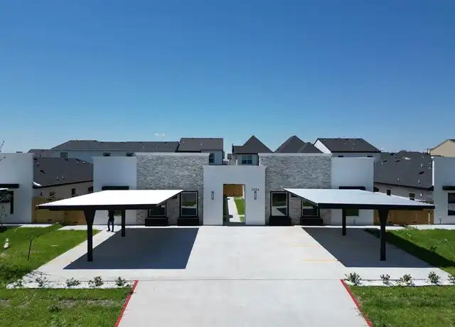 Property at 2004 E 1st St Unit 4, Mission, TX, 78572, 3 beds, 2 baths, [object Object]