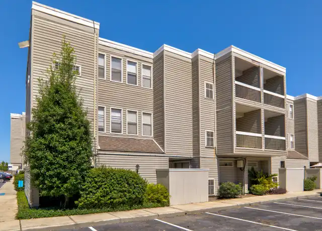 Property at Chateau Napoleon - 2300 Edenborn Ave, Metairie, LA, 70001, 0-1 beds, 1 bath, [object Object]