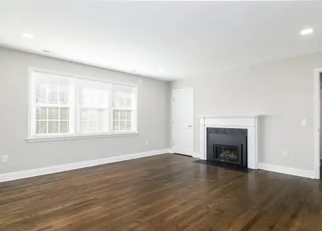 Property at 1114 Kentwood Dr Unit B, Blacksburg, VA, 24060, 2 beds, 1 bath, [object Object]