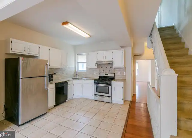 Property at 2324 Christian St Unit 2F, Philadelphia, PA, 19146, 3 beds, 2 baths, [object Object]