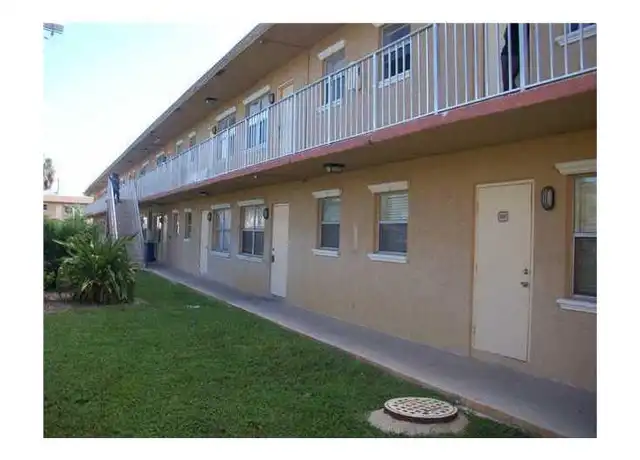 Property at 101 NE 41st St Unit G-112, Oakland Park, FL, 33334, 1 bed, 1 bath, [object Object]