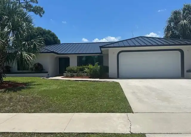 Property at 14040 Paddock Dr, Wellington, FL, 33414, 3 beds, 2 baths, [object Object]