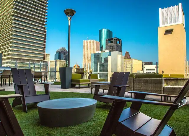 Property at 1726 N Main St, Houston, TX, 77009, 0 beds, 1 bath, [object Object]