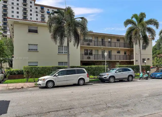 Property at 318 Majorca Ave #304, Coral Gables, FL, 33134, 0 beds, 1 bath, [object Object]