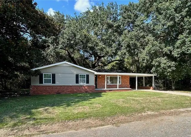 Property at 360 4th Ave, Chickasaw, AL, 36611, 4 beds, 1 bath, [object Object]