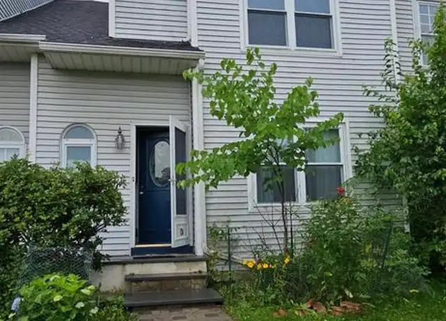 Property at 126 Bradford Ln, Lansdale, PA, 19446, 2 beds, 1.5 baths, [object Object]