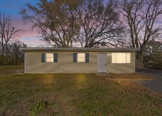Property at 305 E 5th St, East Saint Louis, IL, 62206, 4 beds, 1 bath, [object Object]