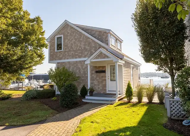 Property at 1 Defenders Row #1, Newport, RI, 02840, 1 bed, 1.5 baths, [object Object]