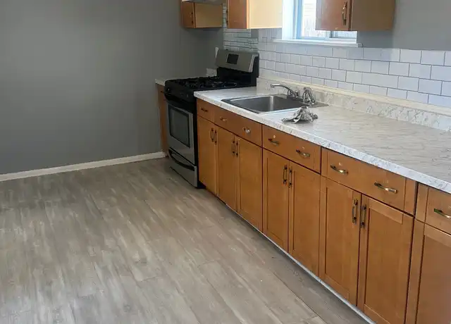 Property at 15 Manahan St Unit 2, Lowell, MA, 01851, 3 beds, 1.5 baths, [object Object]