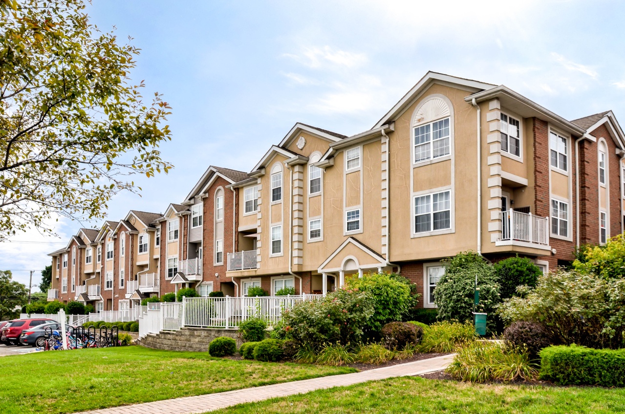 Rutherford Heights - Apartments in East Rutherford, NJ