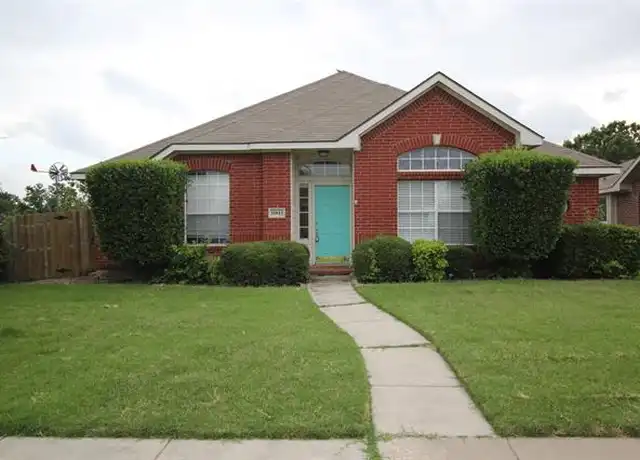 Property at 10813 Copperwood Dr, Frisco, TX, 75035, 3 beds, 2 baths, [object Object]