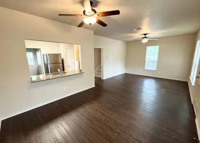 Property at 309 Hettie St, Denton, TX, 76209, 4 beds, 2.5 baths, [object Object]