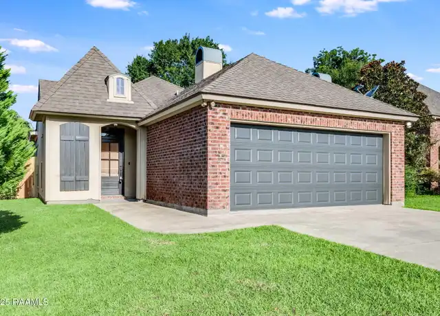 Property at 200 King Arthurs Way, Youngsville, LA, 70592, 3 beds, 2 baths, [object Object]