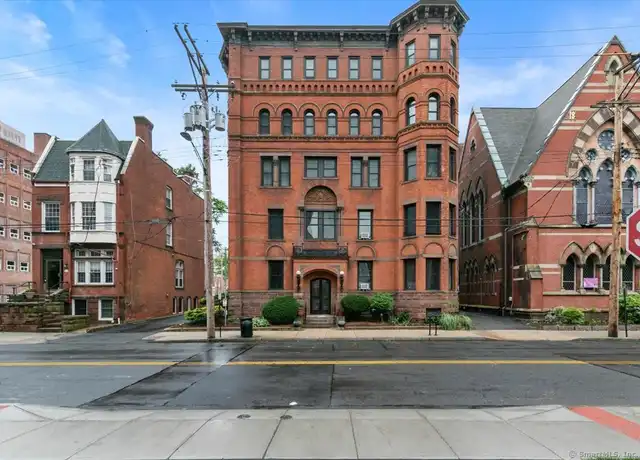 Property at 284 Orange St Unit 202, New Haven, CT, 06510, 2 beds, 1 bath, [object Object]