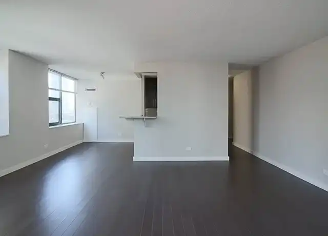 Property at 77 W Huron St Unit 2-2, Chicago, IL, 60654, 2 beds, 2 baths, [object Object]