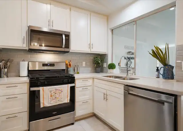 Property at 6400 S Meadows Blvd, Austin, TX, 78745, 3 beds, 2 baths, [object Object]