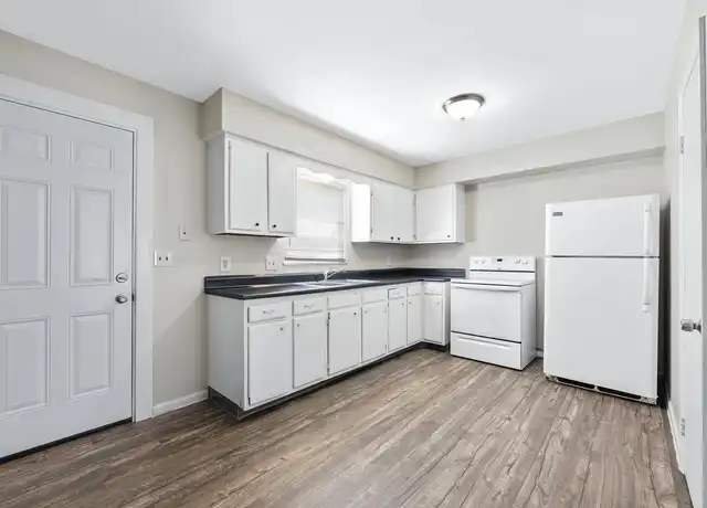 Property at 810 Harrisburg Pike, Columbus, OH, 43223, 0 beds, 1 bath, [object Object]