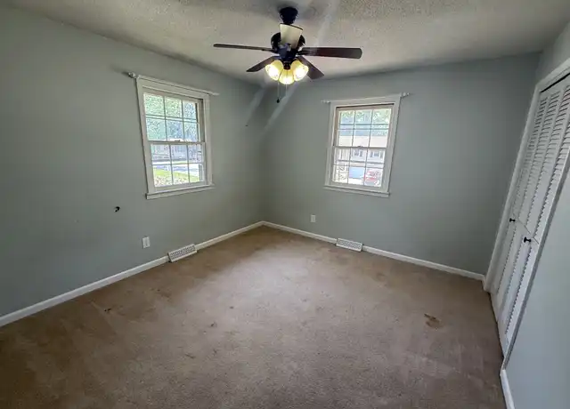 Property at 90 Grandview Dr, Warrensburg, MO, 64093, 4 beds, 3 baths, [object Object]