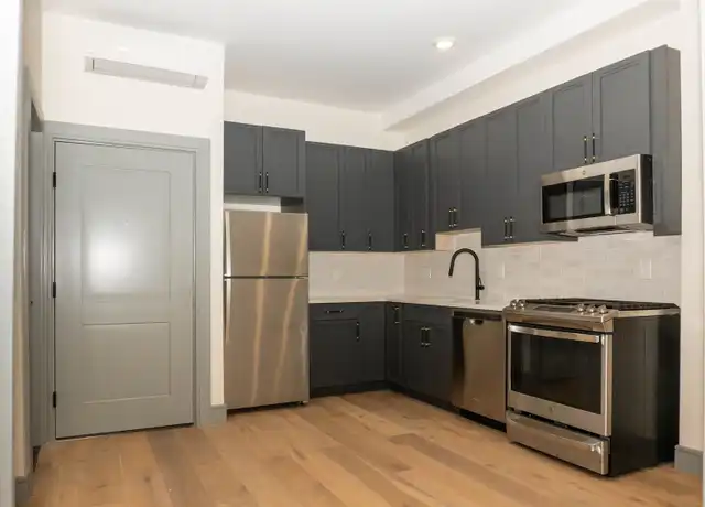 Property at 327 N 16th St Unit 2R, Philadelphia, PA, 19102, 1 bed, 1 bath, [object Object]