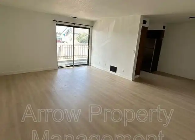 Property at 201 E Arbor Ave, Bismarck, ND, 58504, 1 bed, 1 bath, [object Object]