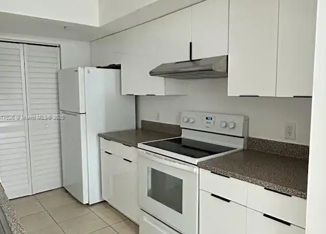 Property at 450 S Park Rd Unit 5-208, Hollywood, FL, 33021, 2 beds, 2 baths, [object Object]