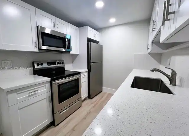 Property at 2002 Granada Dr Unit J3, Coconut Creek, FL, 33066, 1 bed, 1.5 baths, [object Object]