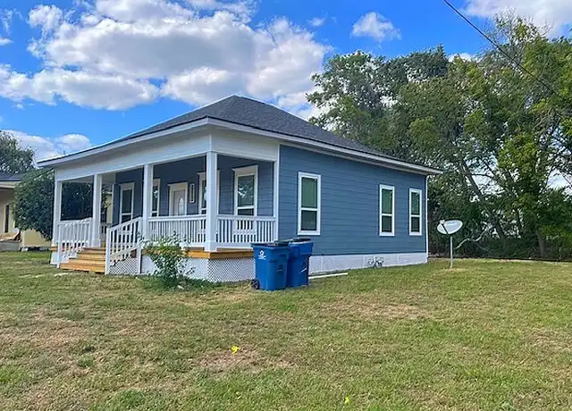 Property at 1306 Calvit St, Hempstead, TX, 77445, 2 beds, 2 baths, [object Object]