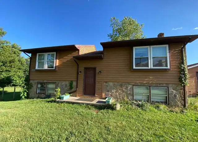 Property at 1819 Bishop Rd, Blacksburg, VA, 24060, 4 beds, 2.5 baths, [object Object]