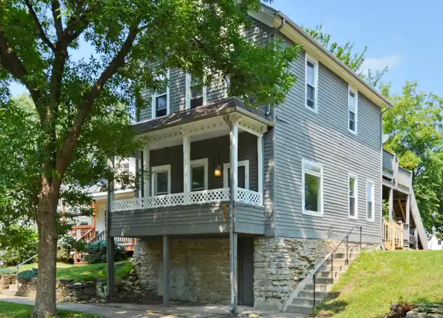 Property at 643 Watson Ave Unit 1, St Paul, MN, 55102, 2 beds, 1 bath, [object Object]