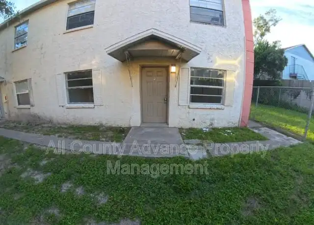 Property at 4909 E Temple Heights Rd, Tampa, FL, 33617, 2 beds, 1 bath, [object Object]