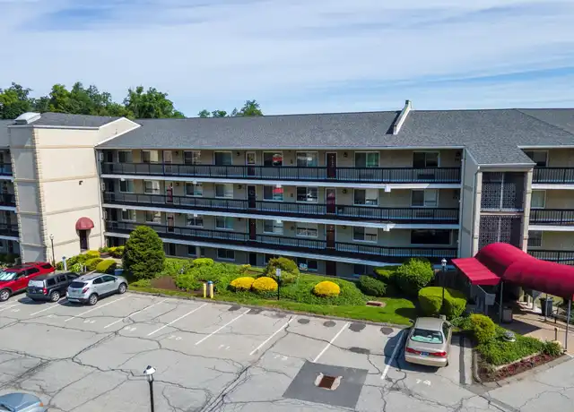Property at 4 Marina Dr Unit Q3, Mahopac, NY, 10541, 1 bed, 1 bath, [object Object]