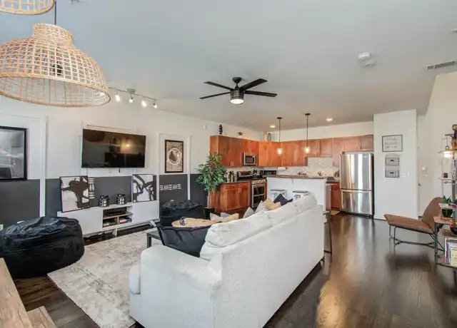 Property at 2216 Chenevert St #16, Houston, TX, 77003, 1 bed, 1.5 baths, [object Object]