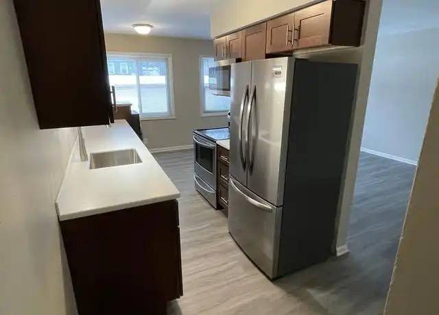 Property at 1807 E 3rd St Unit 9, Duluth, MN, 55812, 2 beds, 1 bath, [object Object]