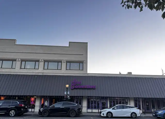 Property at 329 N Mount Shasta Blvd, Mt Shasta, CA, 96067, 1 bed, 1 bath, [object Object]