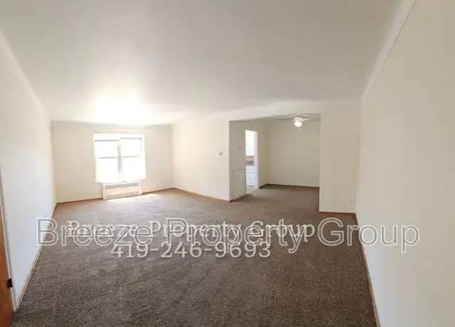 Property at 2445 W Bancroft St Unit 2445-12, Toledo, OH, 43607, 2 beds, 1 bath, [object Object]