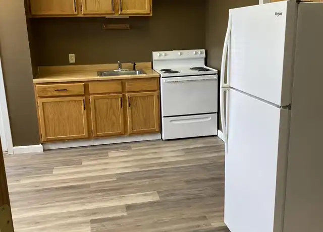 Property at 802 E Howard St Unit 107, Hibbing, MN, 55746, 0 beds, 1 bath, [object Object]