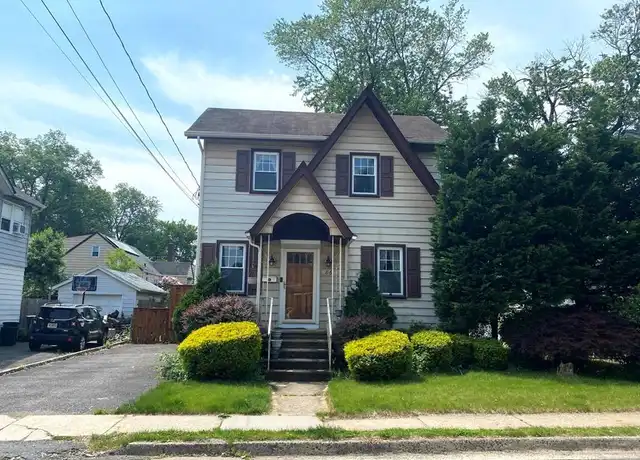 Property at 86 Lake St, Bergenfield, NJ, 07621, 3 beds, 1.5 baths, [object Object]