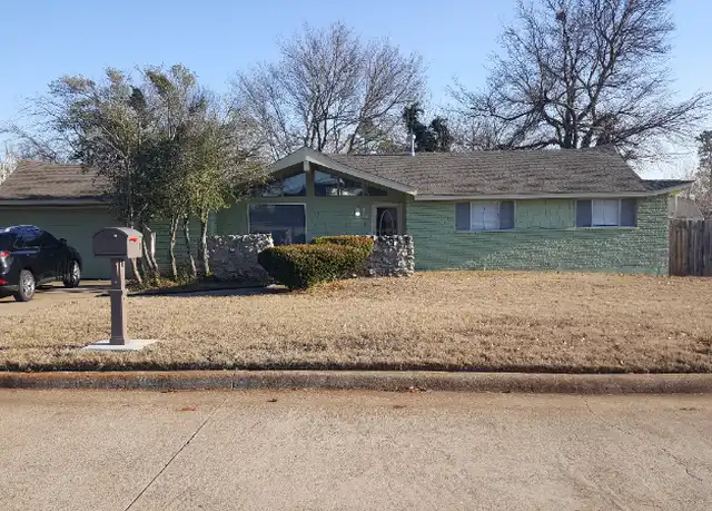 Property at 306 Ridgecrest Dr, Duncan, OK, 73533, 3 beds, 2 baths, [object Object]