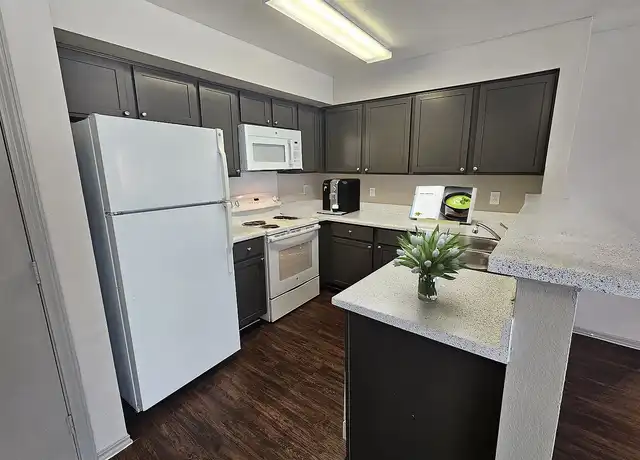 Property at Forest Park - 1088 Park Plz, Austin, TX, 78753, 1-3 bed, 1-2 bath, [object Object]