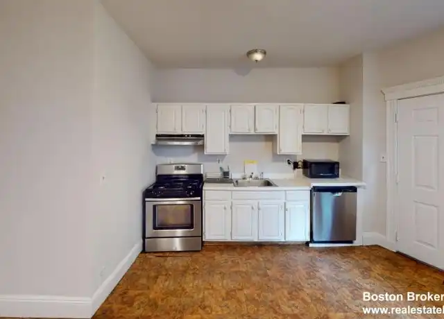 Property at 692 Columbia Rd, Dorchester, MA, 02125, 2 beds, 1 bath, [object Object]